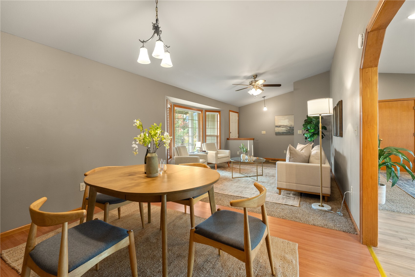 503 Shuksan Way Property Photo 12
