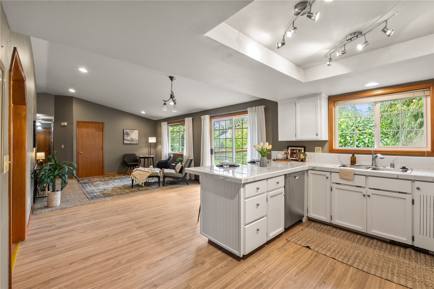 503 Shuksan Way Property Photo 18
