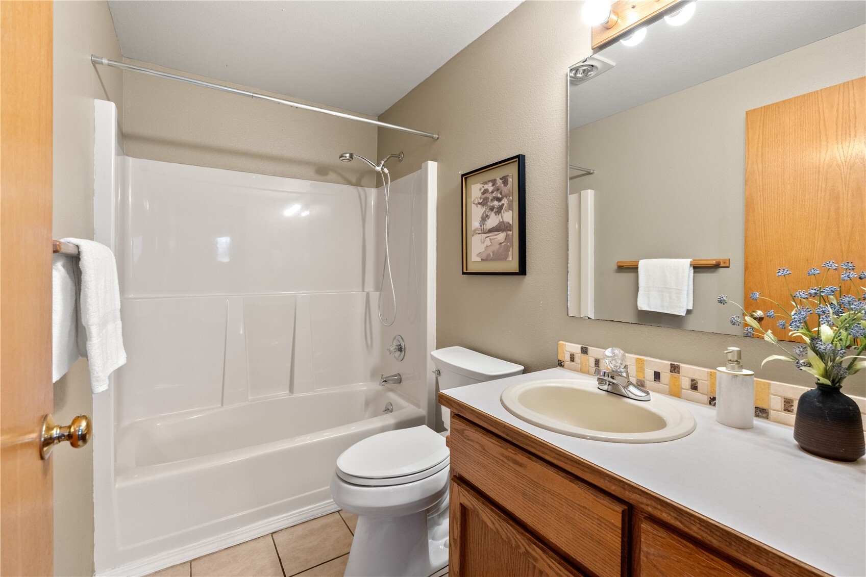 503 Shuksan Way Property Photo 25