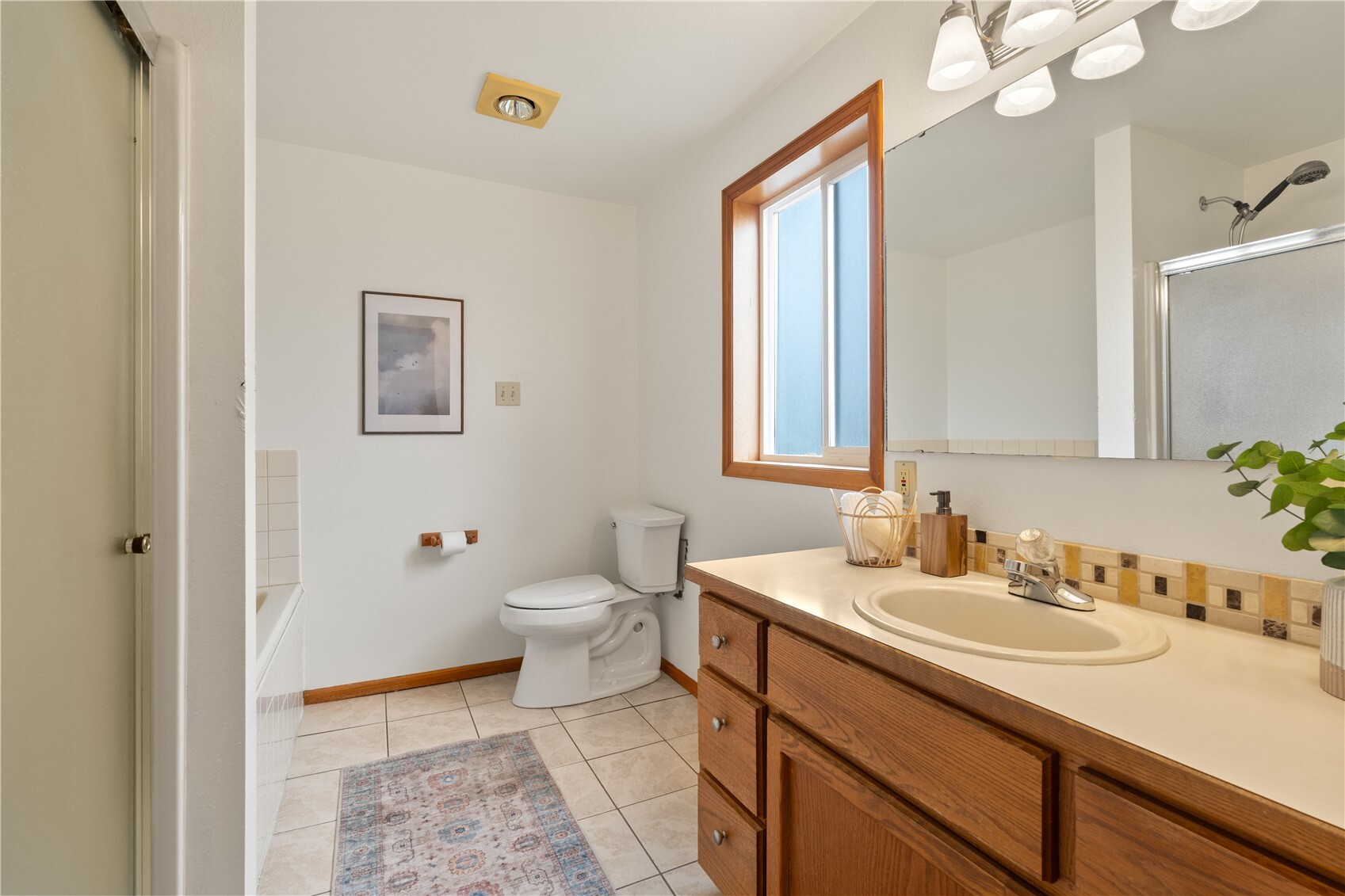 503 Shuksan Way Property Photo 28