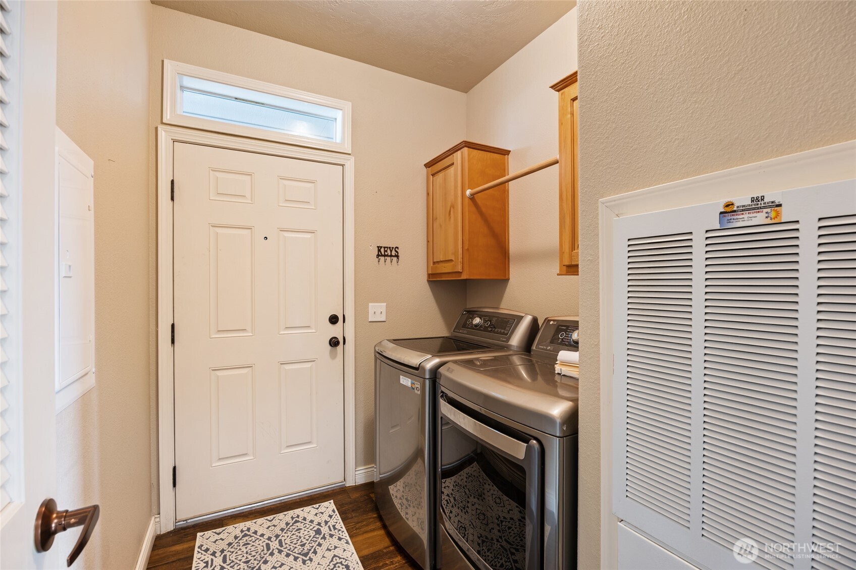 1701 E Burr Avenue 32 Property Photo 18