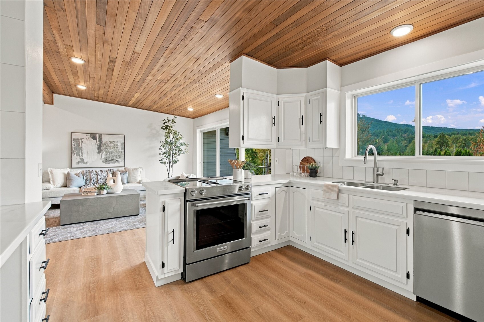 212 Friday Creek Road Property Photo 12