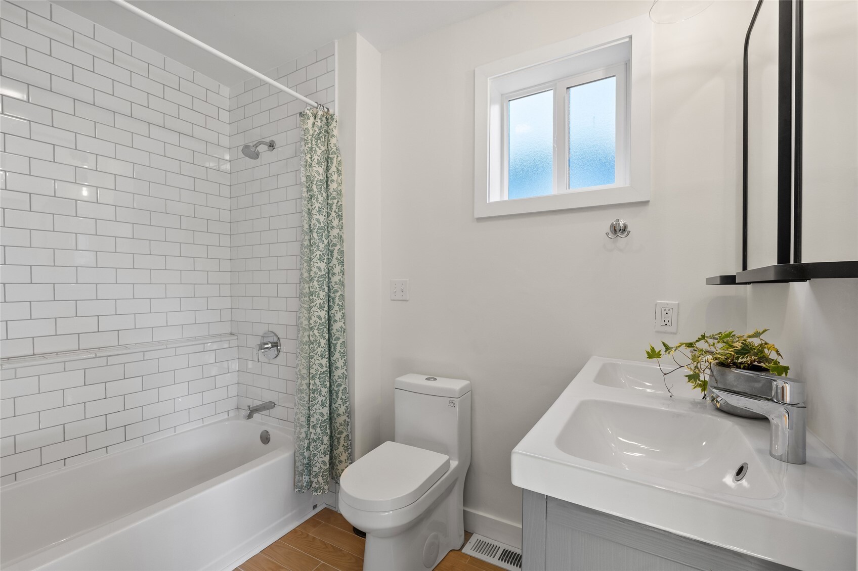 3418 Lindsay Avenue Property Photo 20