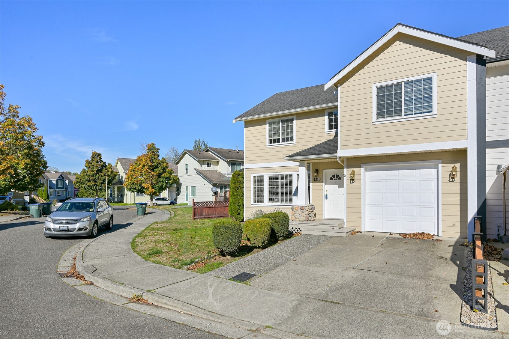 4210 Archer Dr Property Photo 2