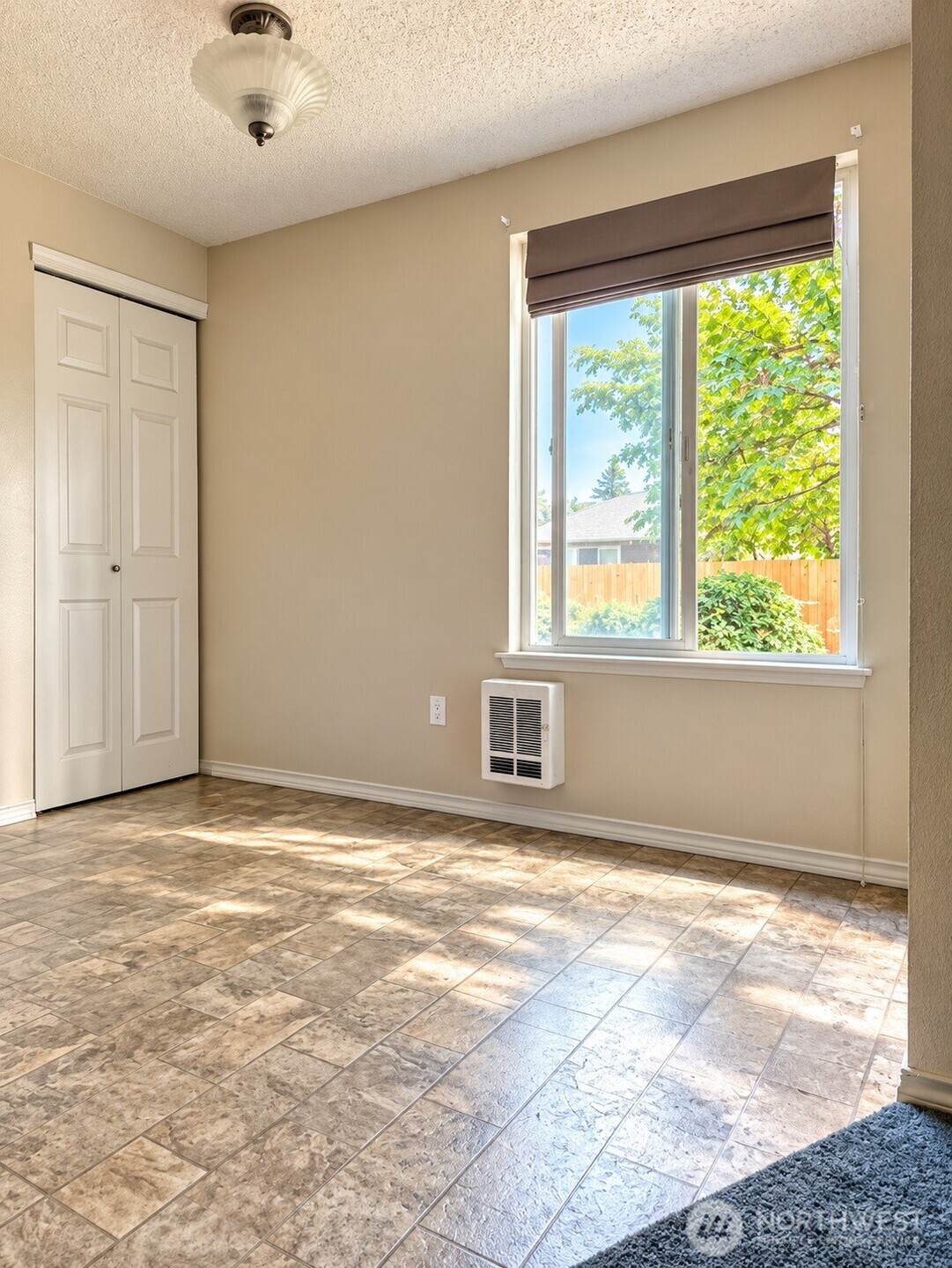 32110 45th Place B-4 Property Photo 5
