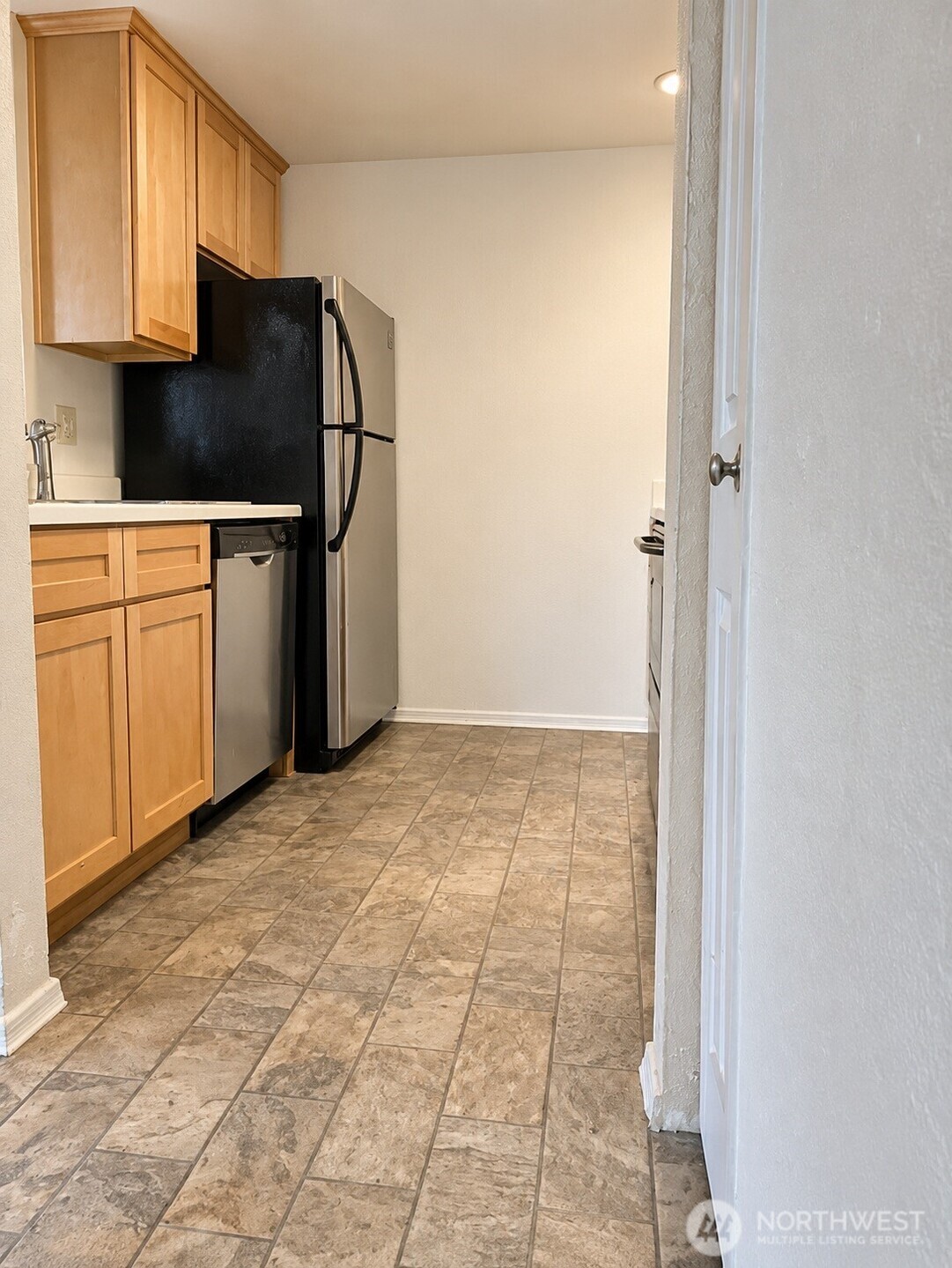 32110 45th Place B-4 Property Photo 9