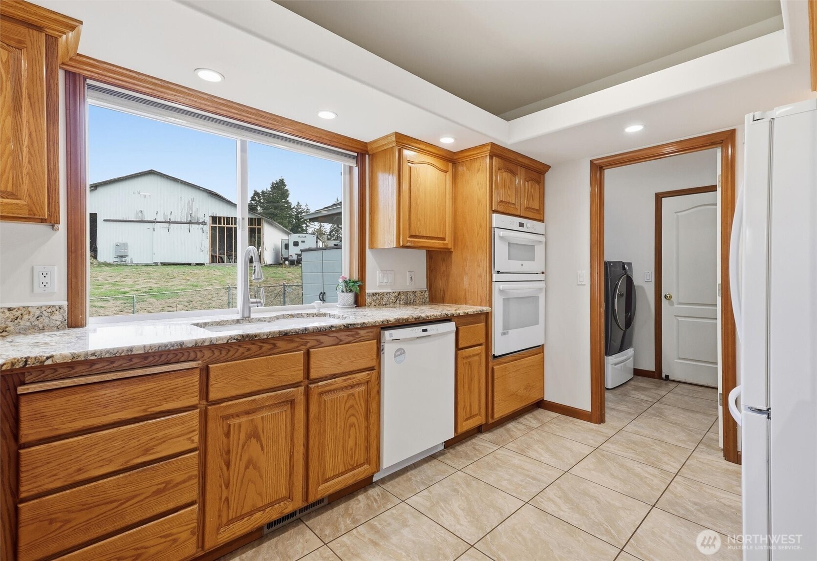 118 140th Avenue Property Photo 11