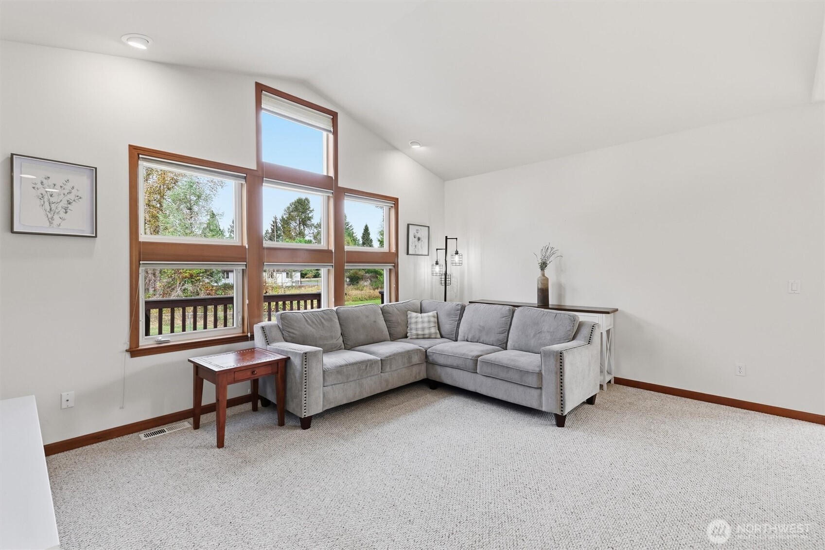 118 140th Avenue Property Photo 16