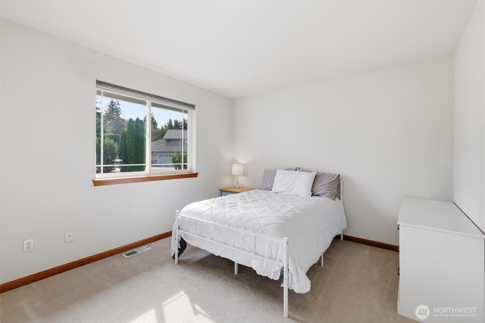 118 140th Avenue Property Photo 22