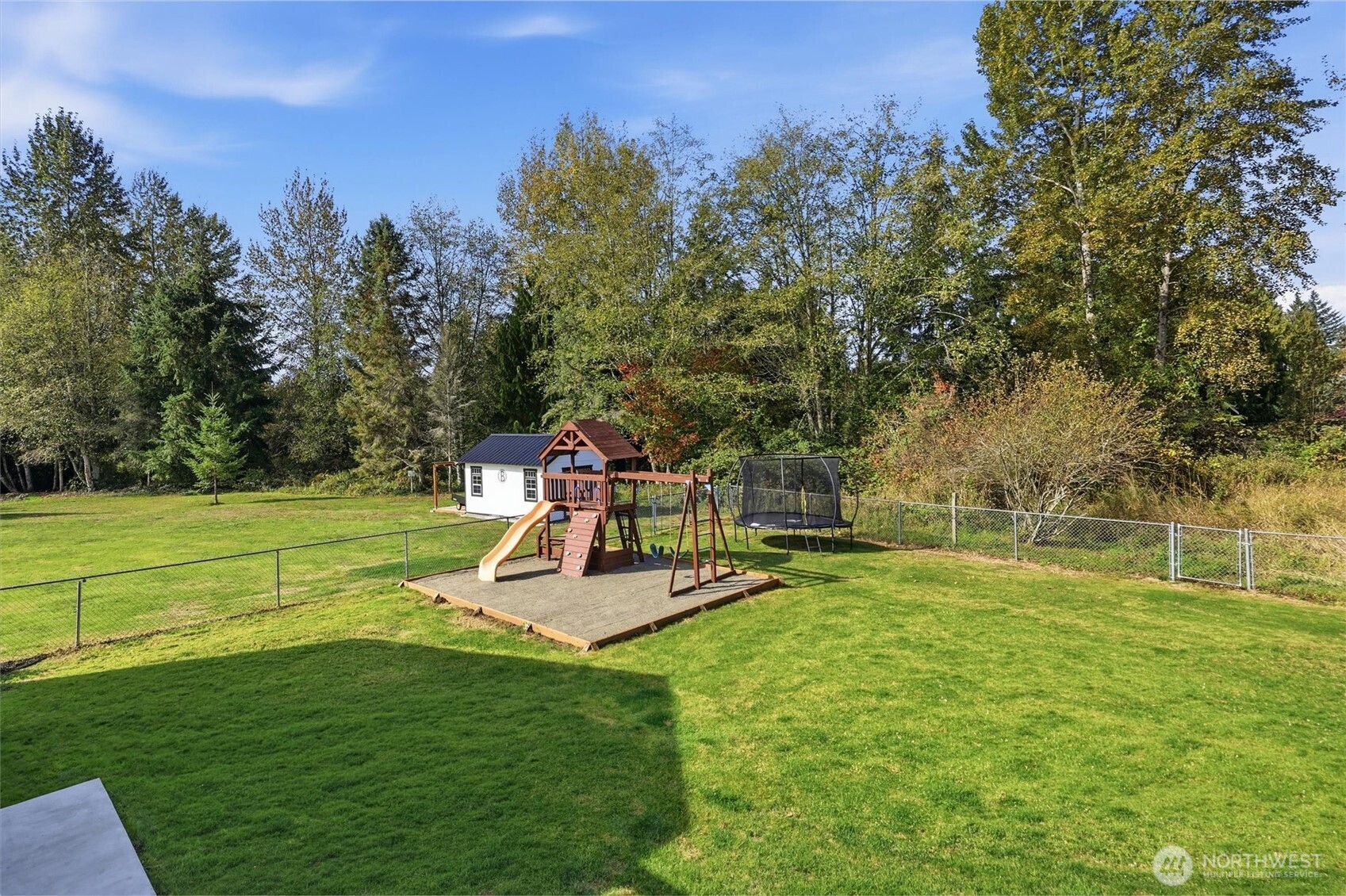 118 140th Avenue Property Photo 32
