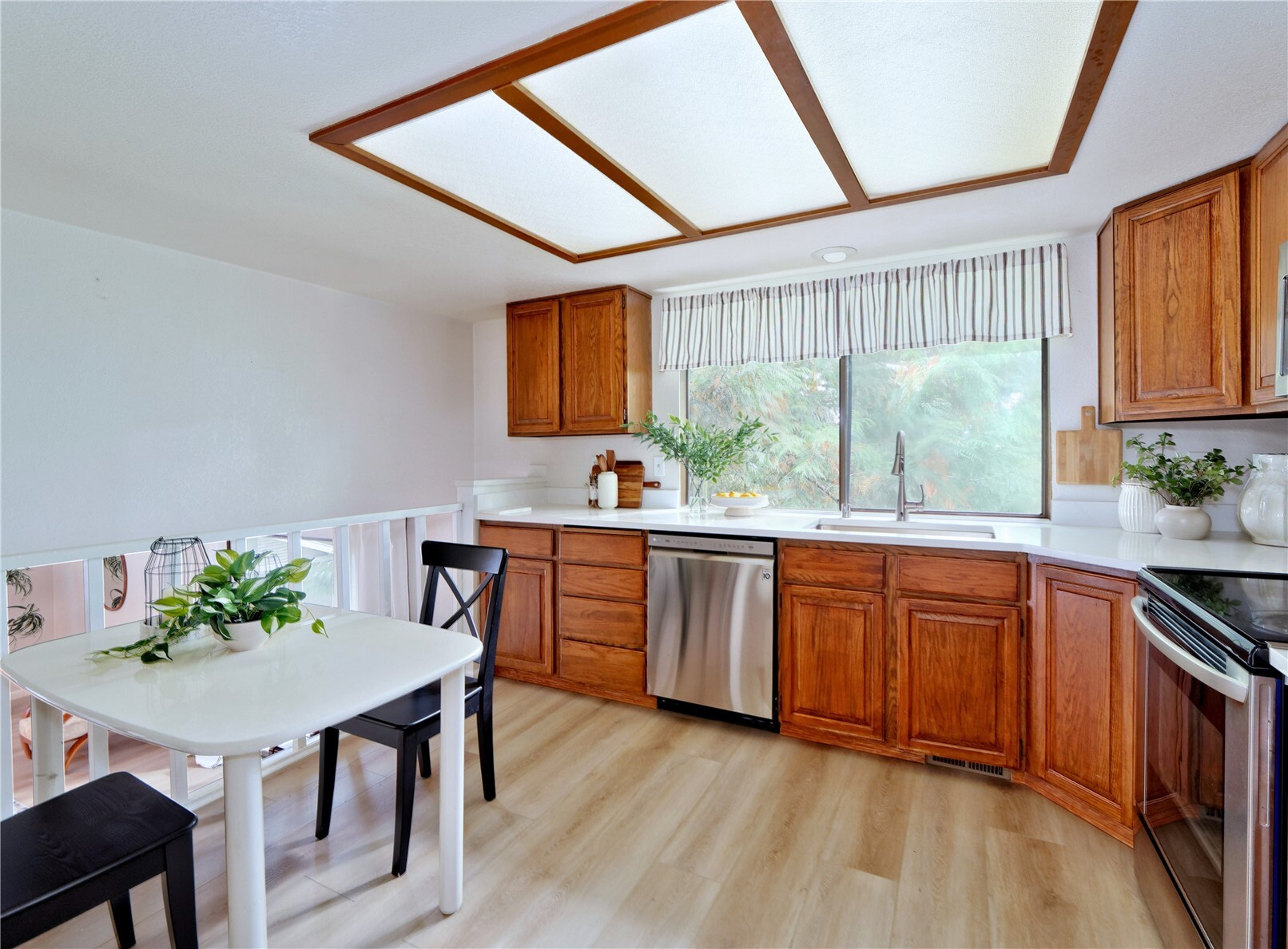 22121 4th Avenue Property Photo 3