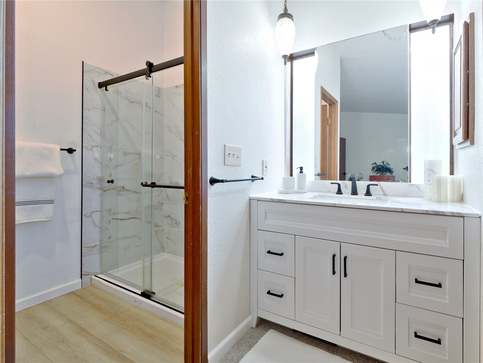 22121 4th Avenue Property Photo 14
