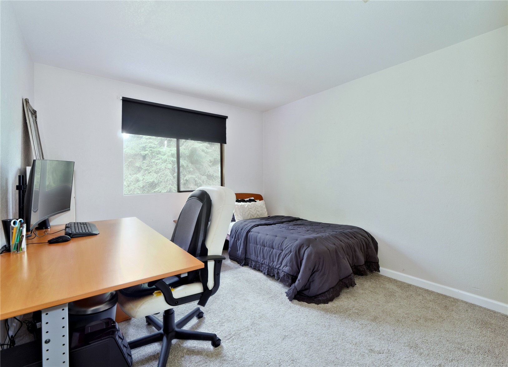 22121 4th Avenue Property Photo 15