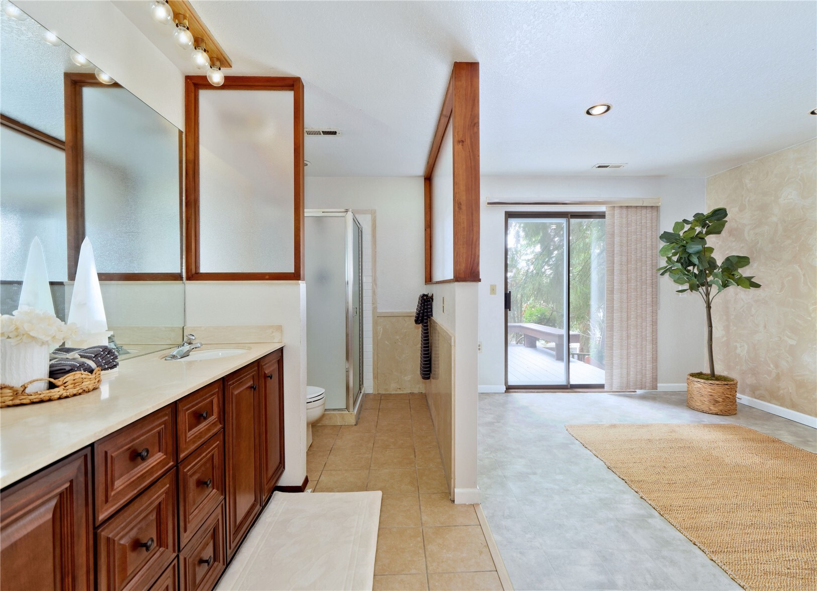 22121 4th Avenue Property Photo 22