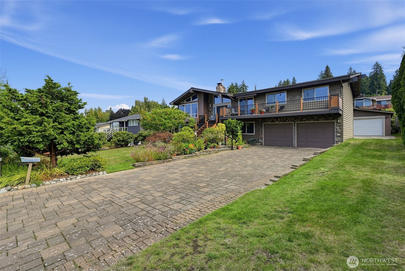 412 Olympic Avenue Property Photo 1