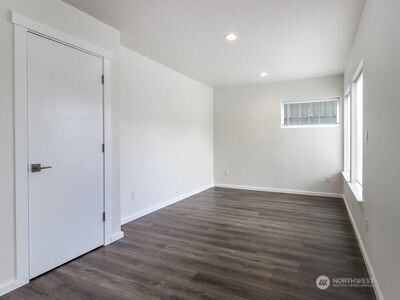 114 E Willis Street Property Photo 32