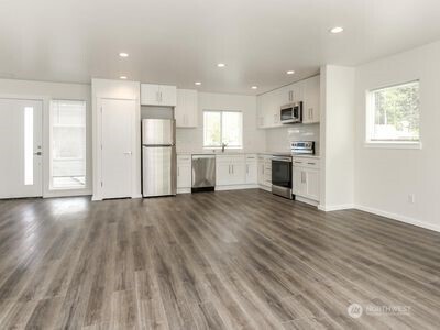 114 E Willis Street Property Photo 35