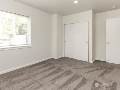 114 E Willis Street Property Photo 38