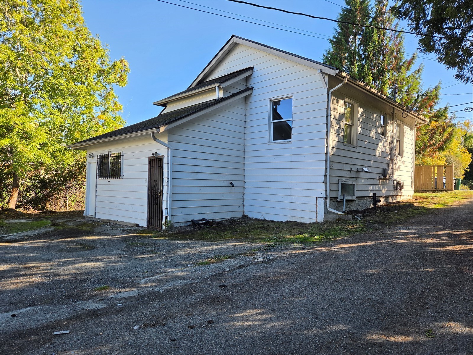 3700 S Holly Street Property Photo 1