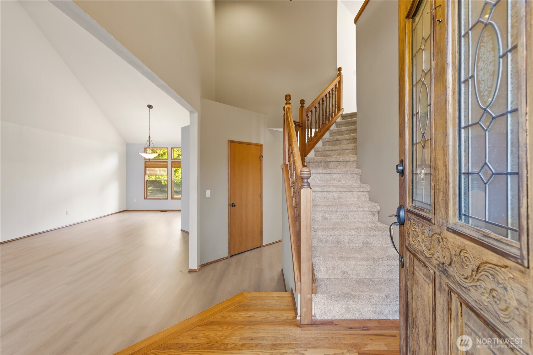 5111 Royal Drive Property Photo 4