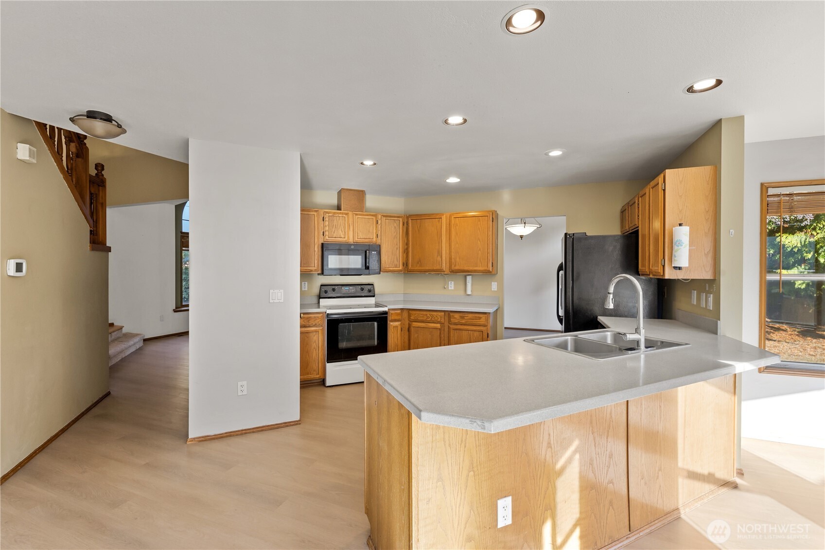 5111 Royal Drive Property Photo 16