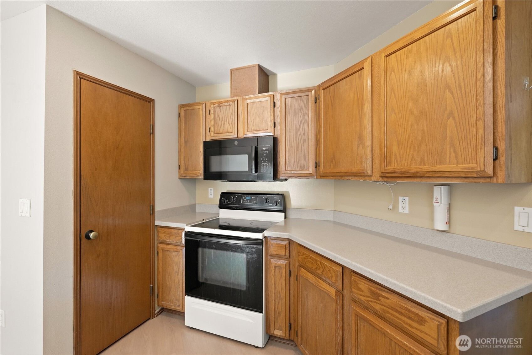 5111 Royal Drive Property Photo 20