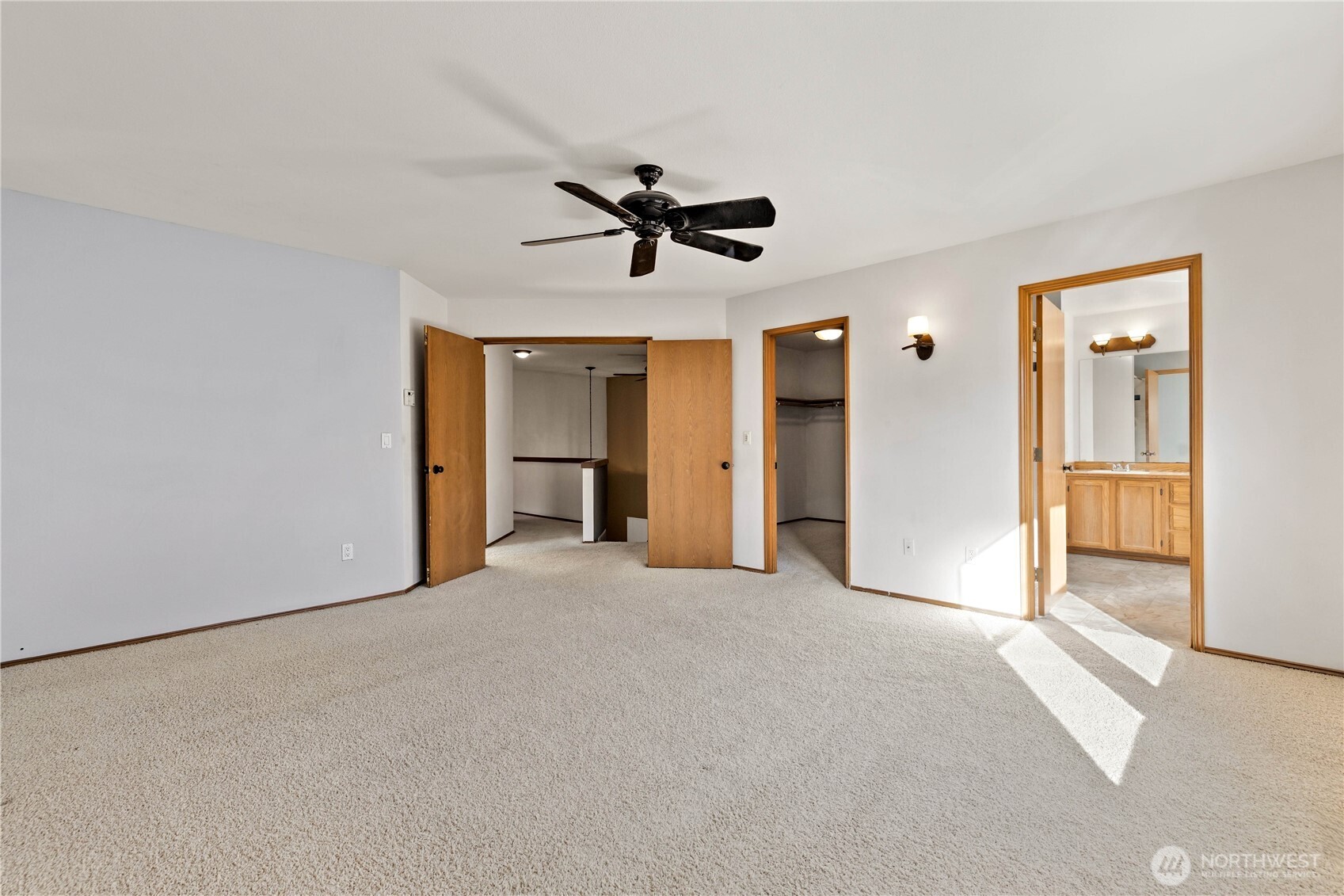 5111 Royal Drive Property Photo 24