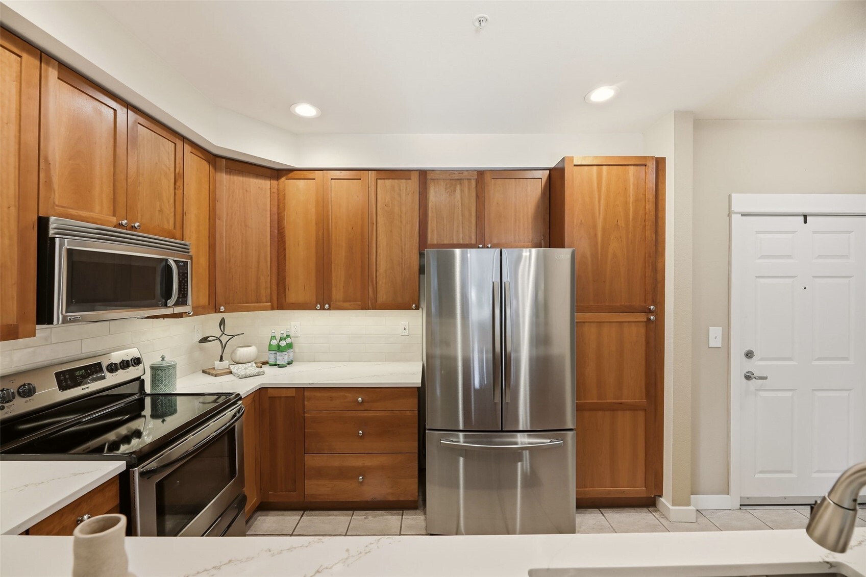 5600 Harbour Pointe Blvd #2-107 Property Photo 11