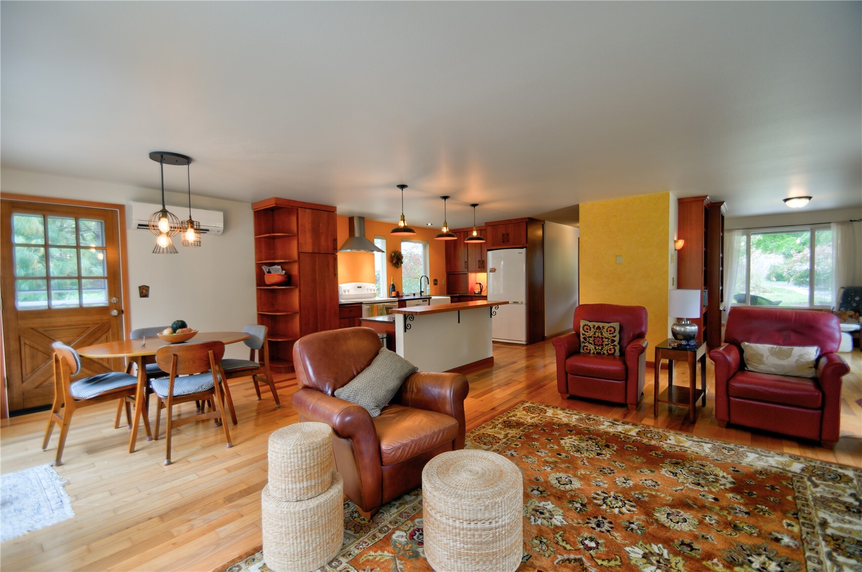 5813 Boston Harbor Road Property Photo 2