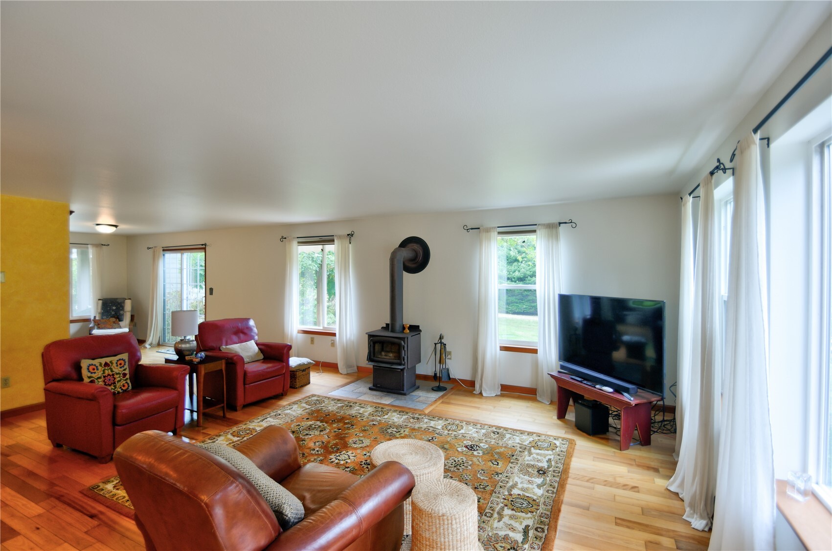 5813 Boston Harbor Road Property Photo 4