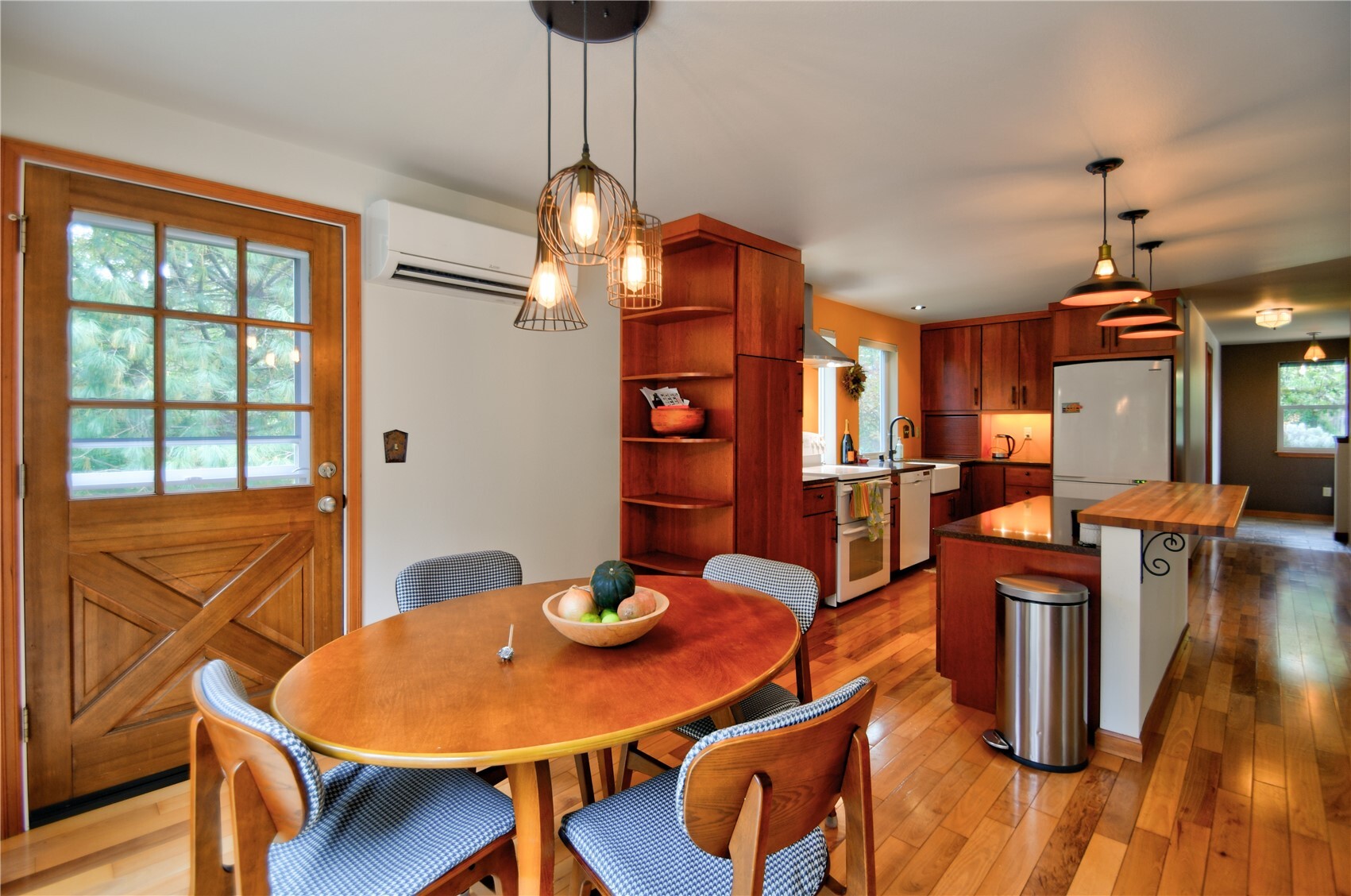 5813 Boston Harbor Road Property Photo 5