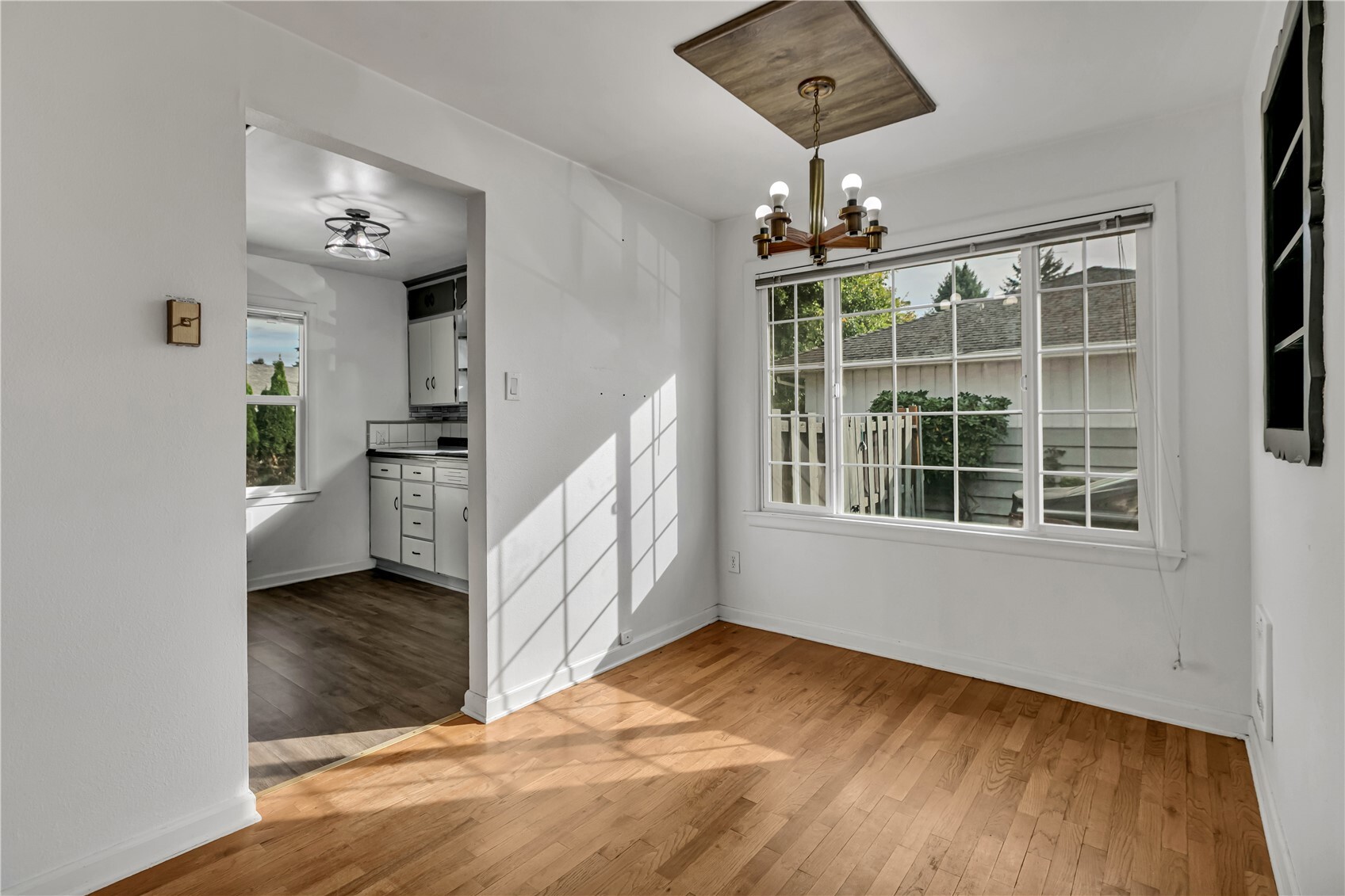208 M Street Property Photo 9