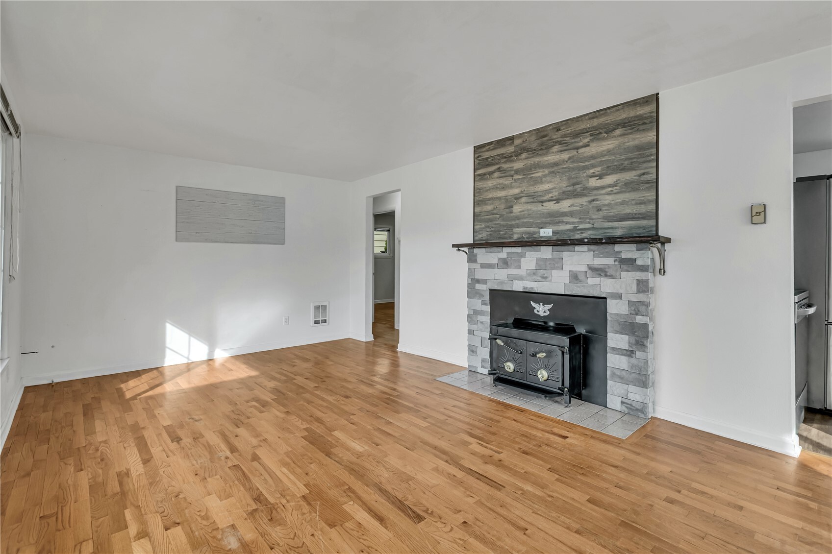 208 M Street Property Photo 10