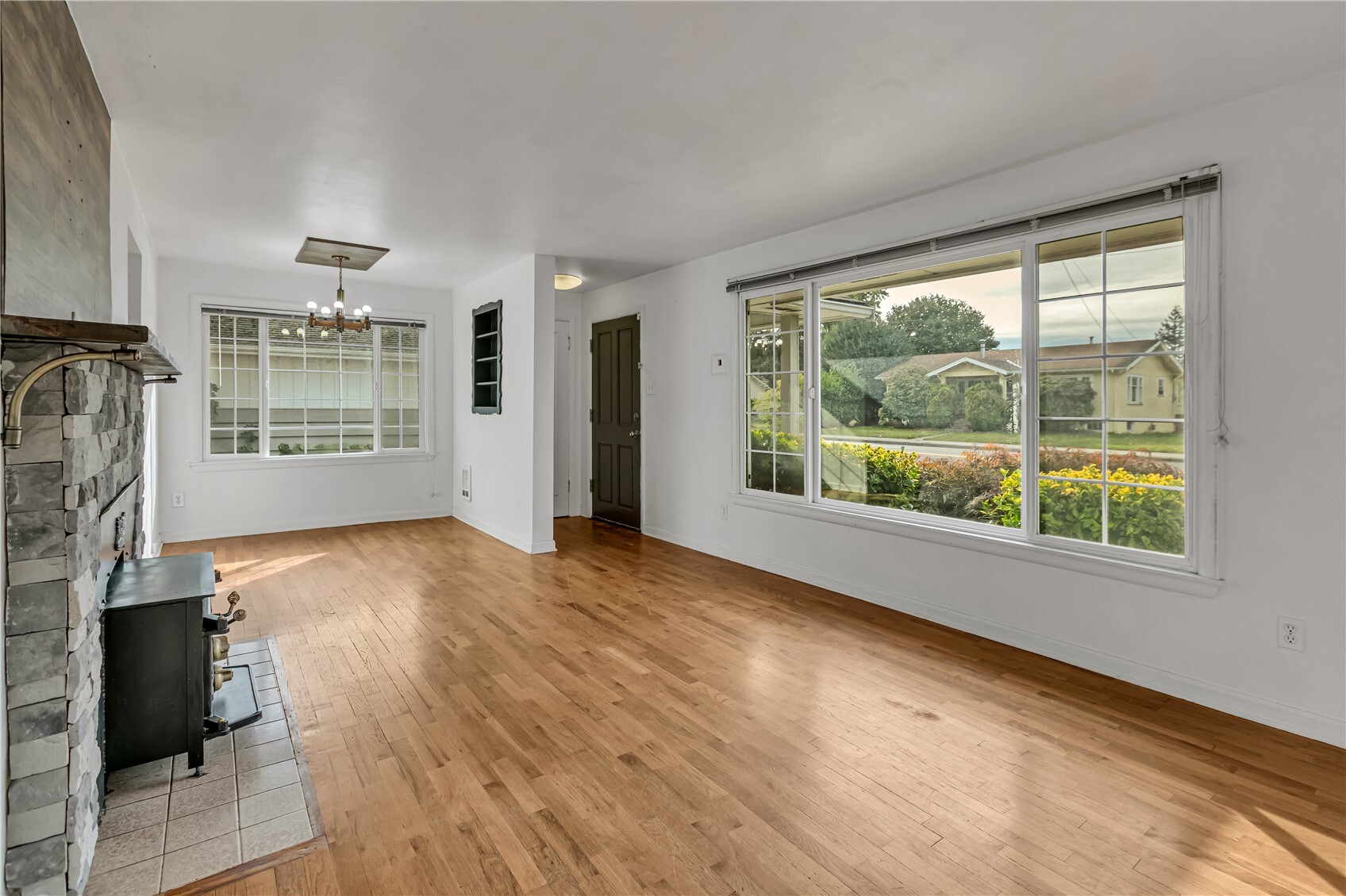 208 M Street Property Photo 11