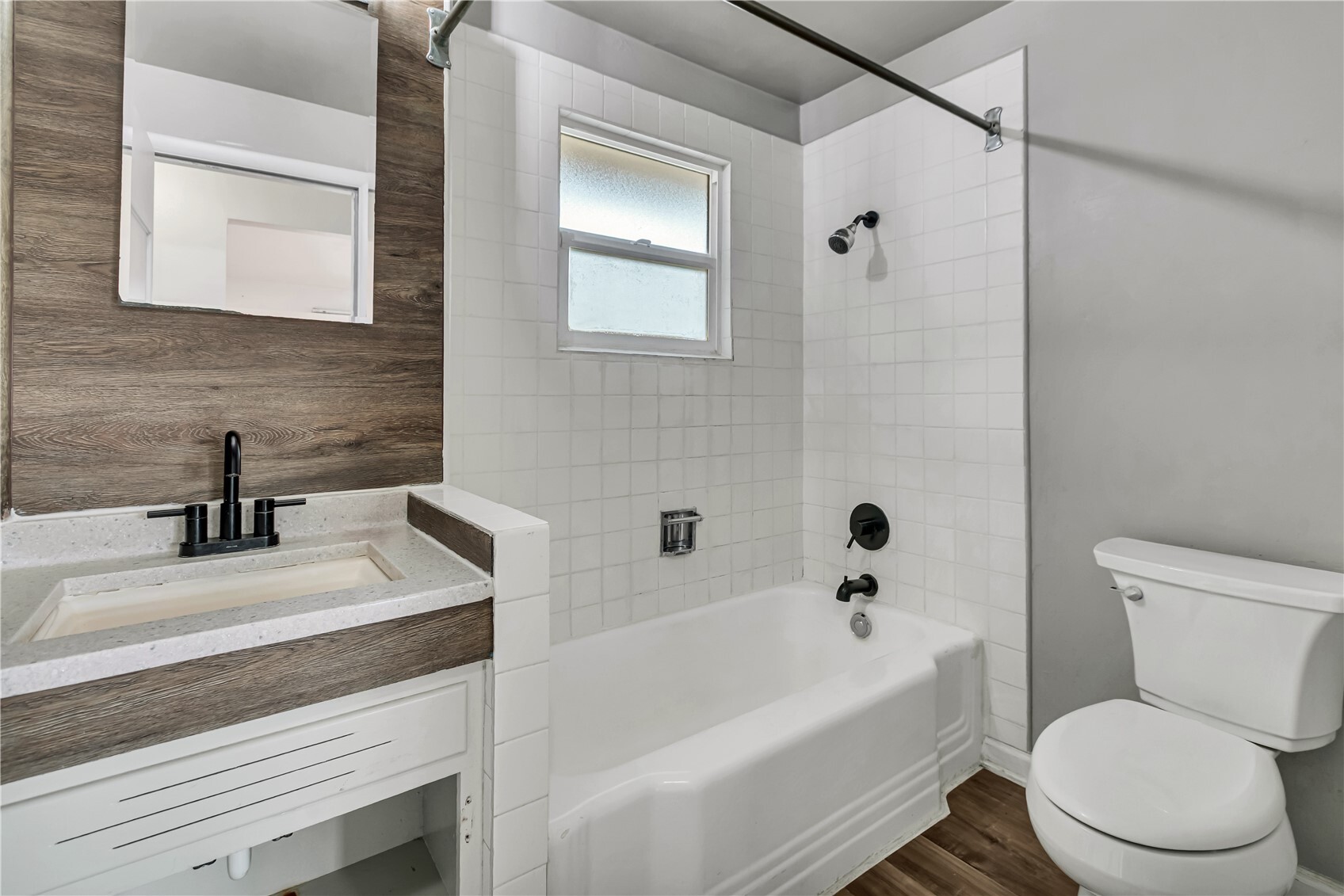 208 M Street Property Photo 17