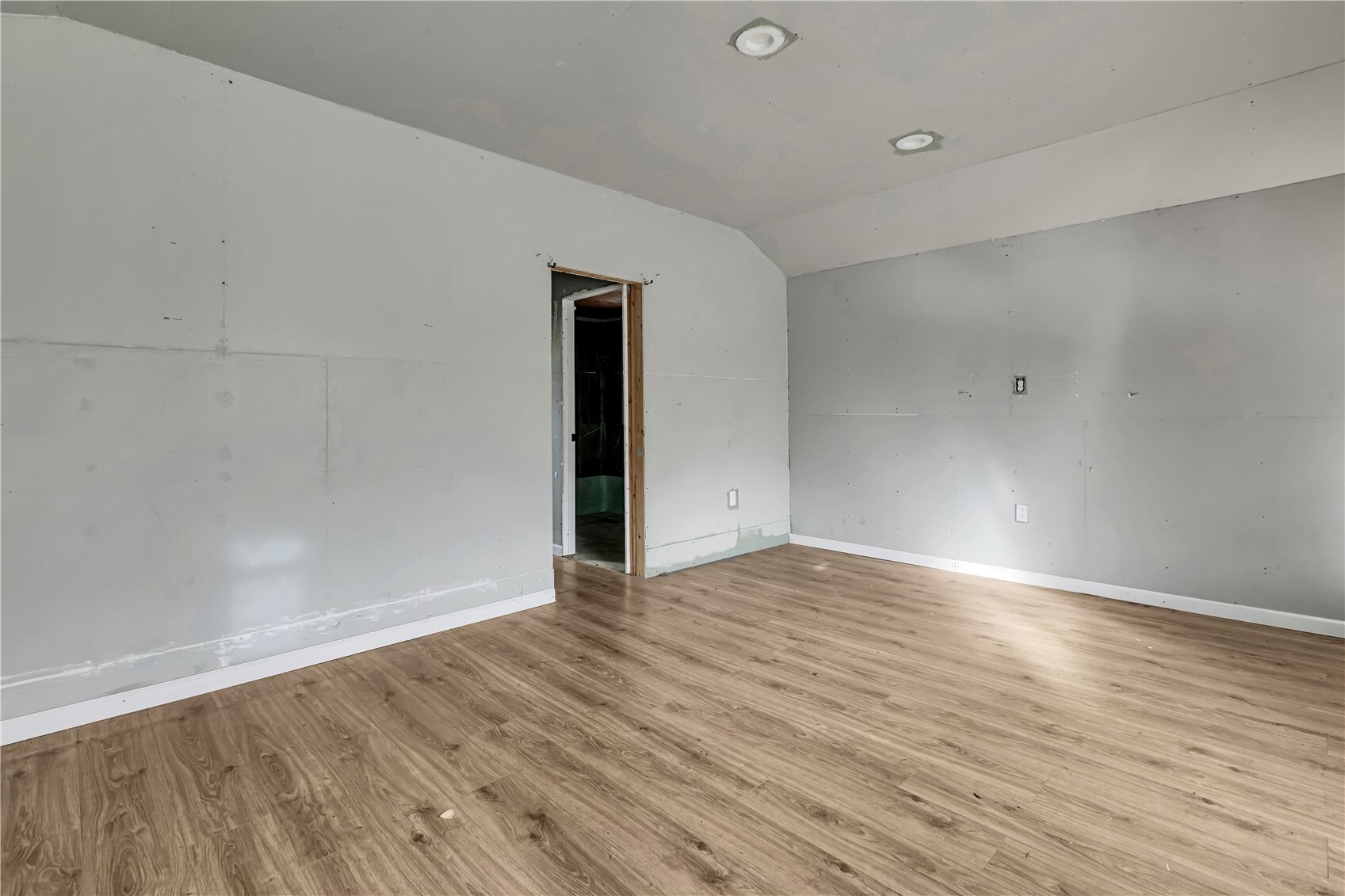 208 M Street Property Photo 21