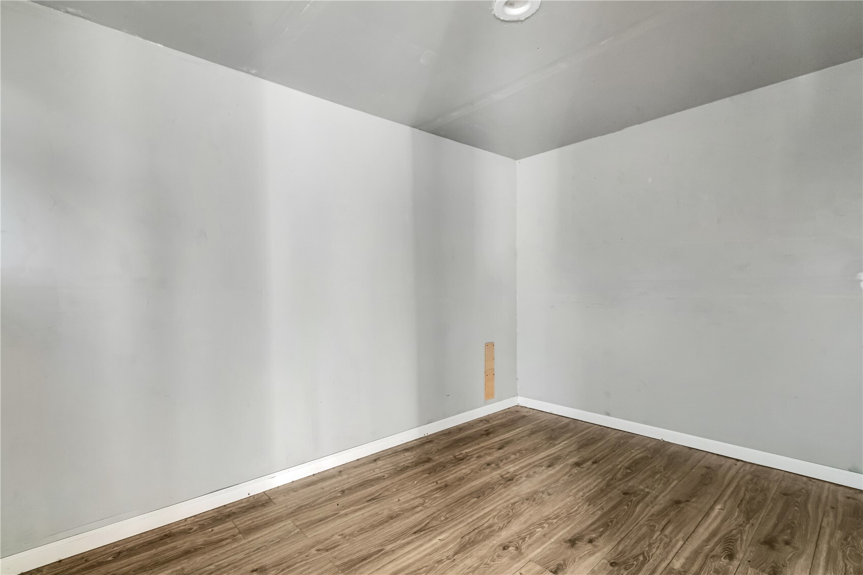 208 M Street Property Photo 22