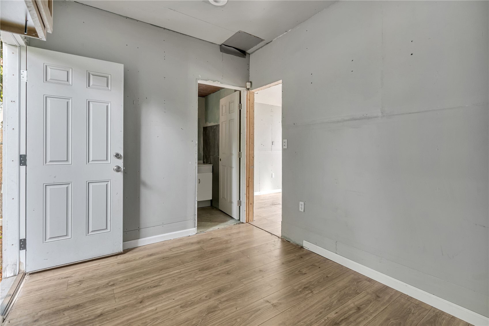 208 M Street Property Photo 24