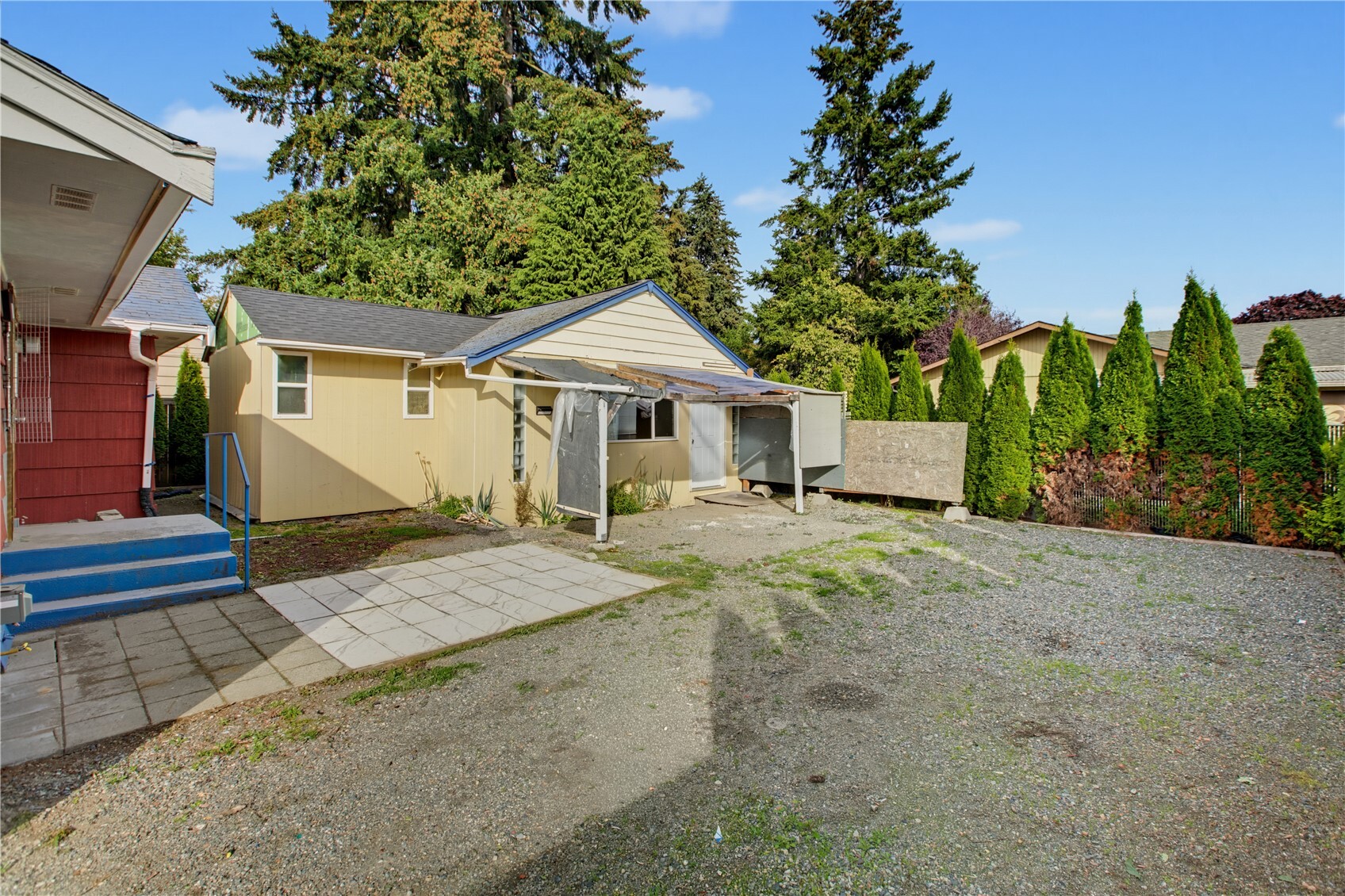 208 M Street Property Photo 25