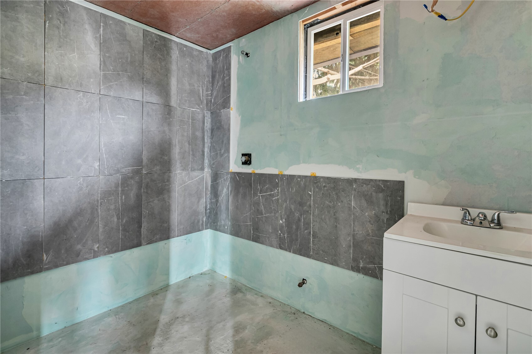 208 M Street Property Photo 26