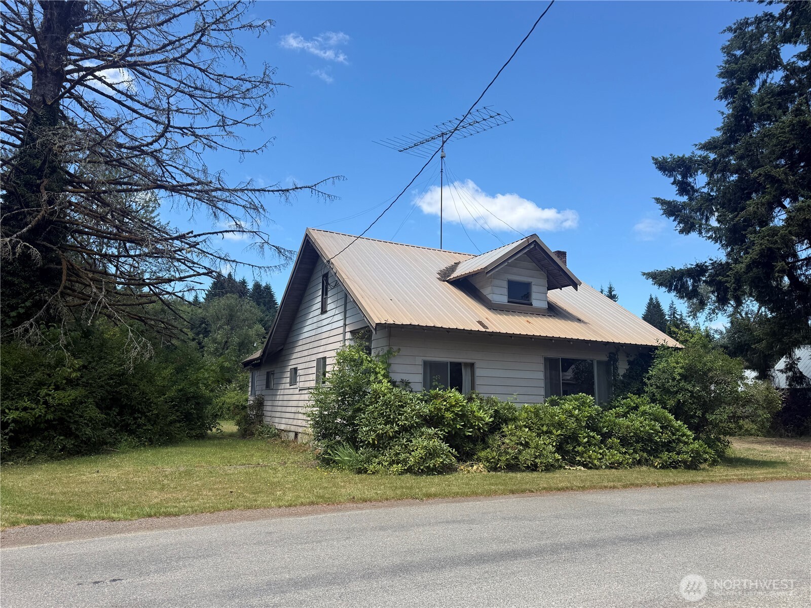 101 Jones Road Property Photo 1