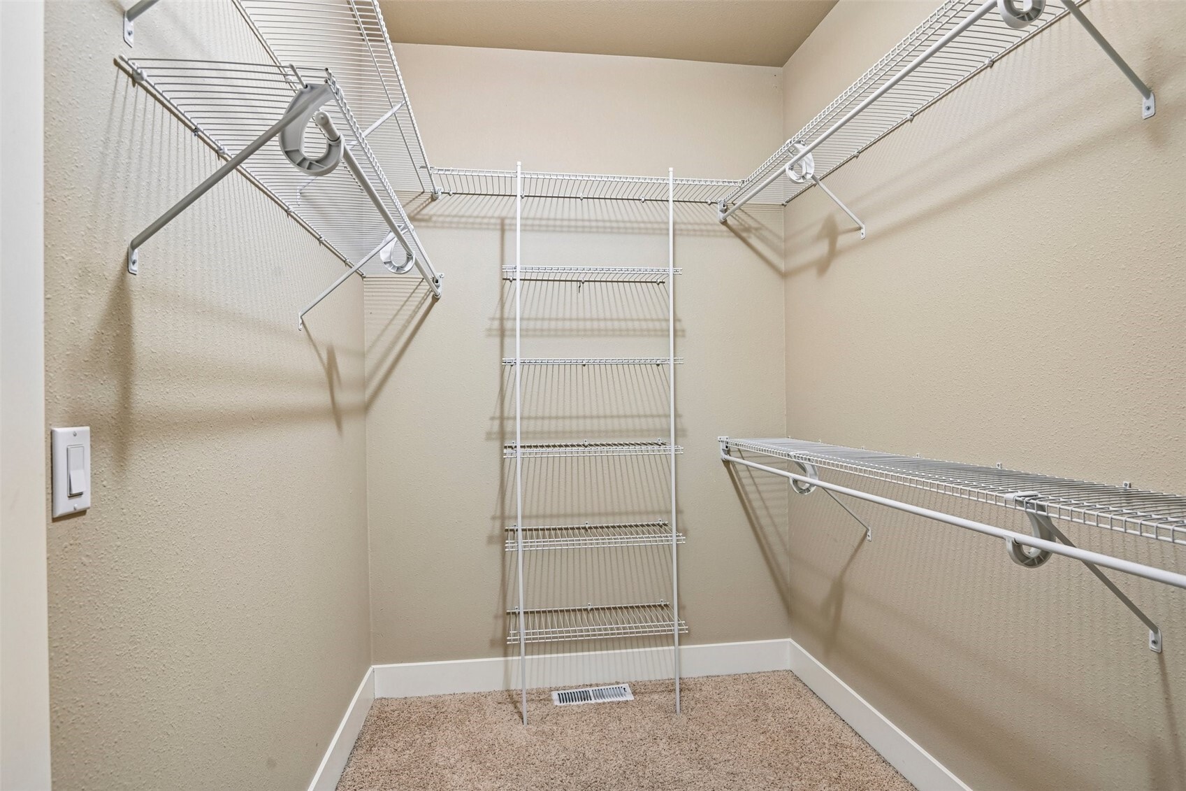 4628 118th Loop Property Photo 31