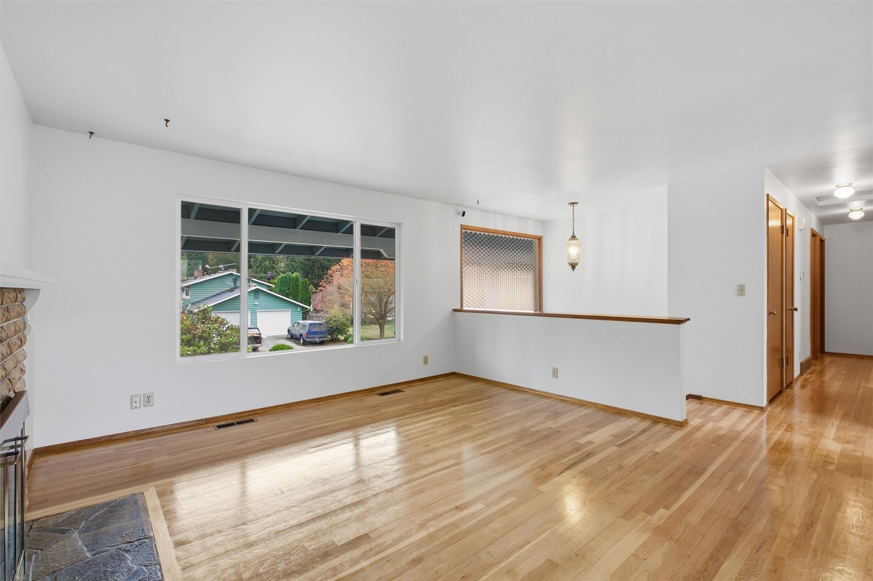 22304 39th Avenue Property Photo 5