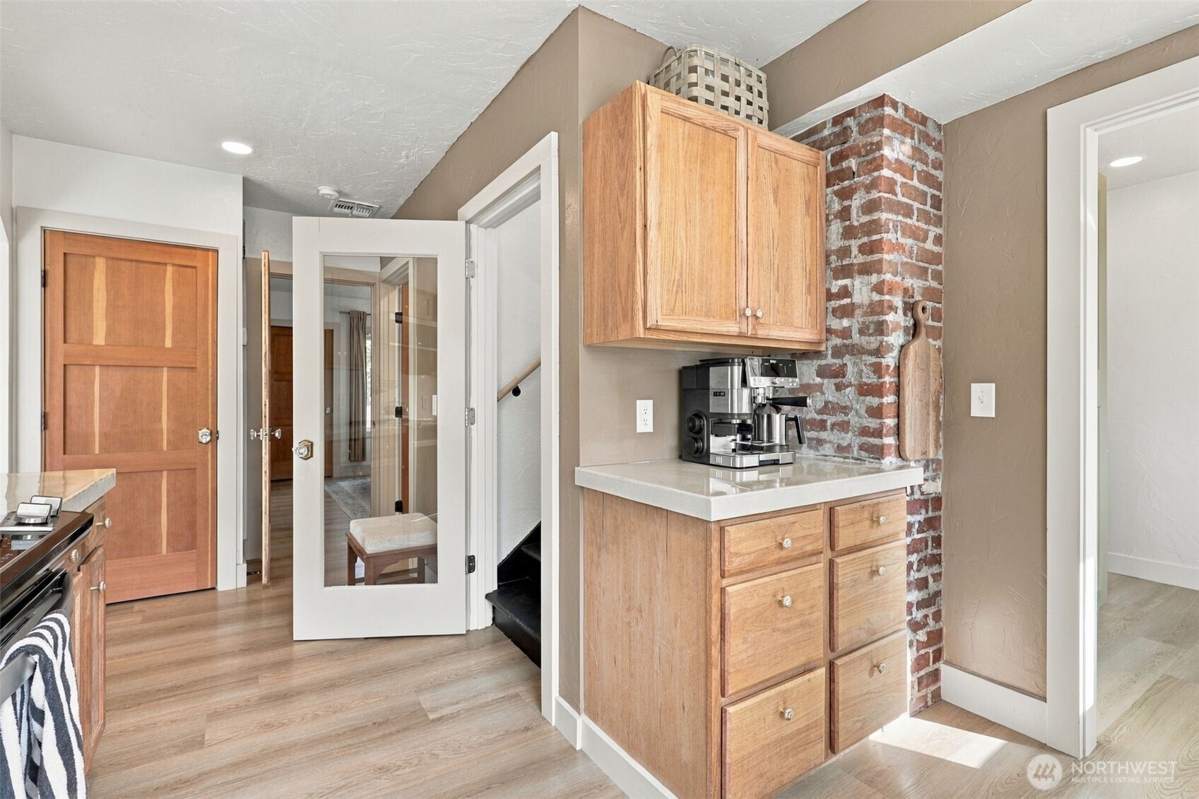 954 Park Street Property Photo 18