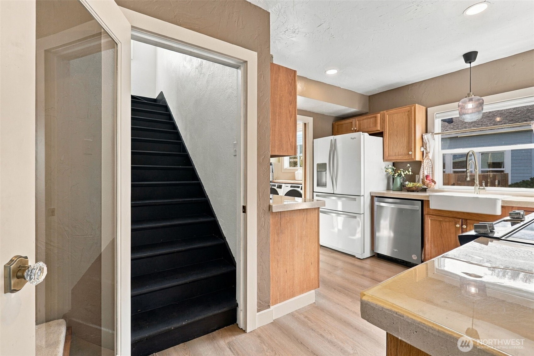 954 Park Street Property Photo 21