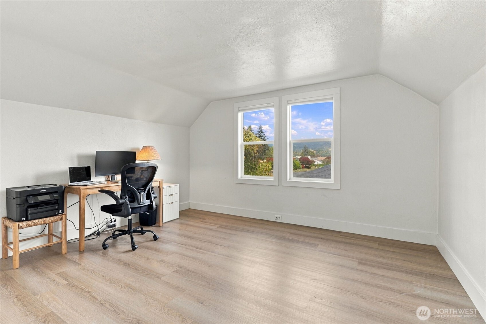 954 Park Street Property Photo 24