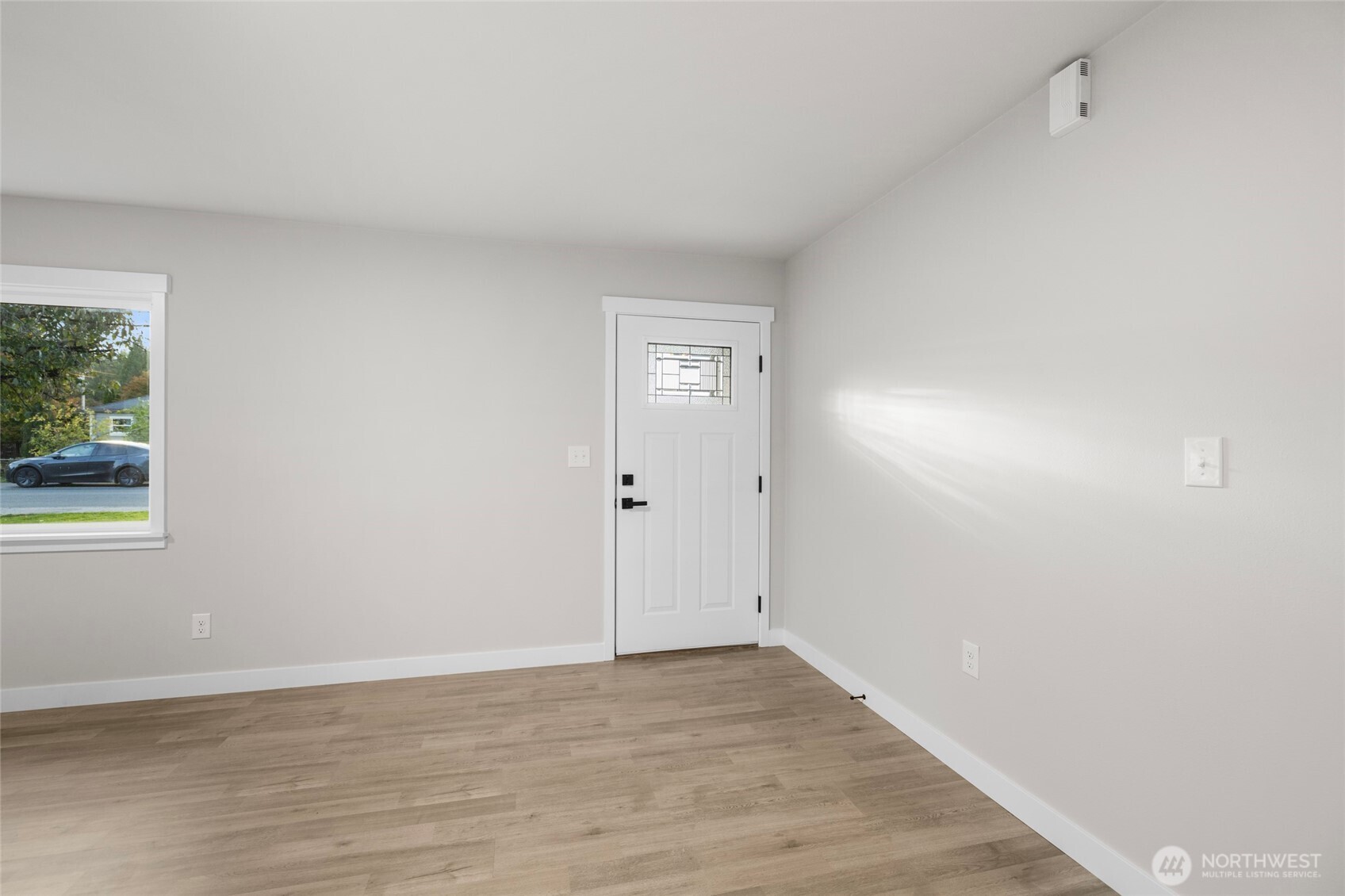 910 Madison Avenue Property Photo 10