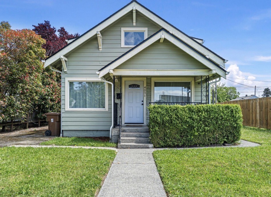 4051 E F Street Property Photo 1