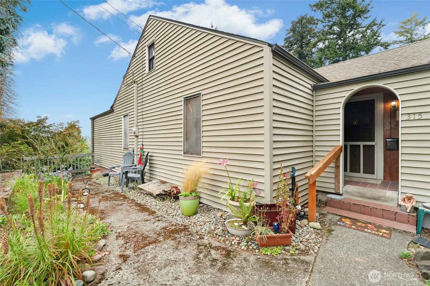 315 24 Avenue Property Photo 2