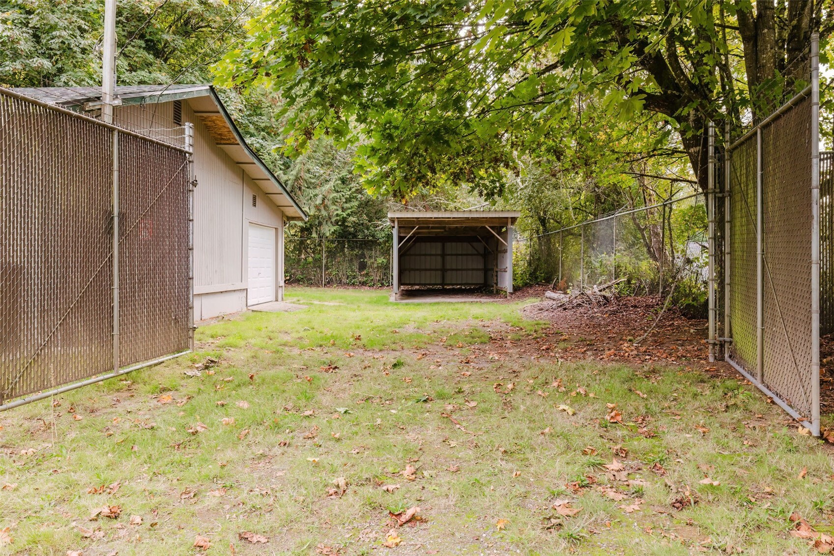 1356 Russell Avenue Property Photo 4